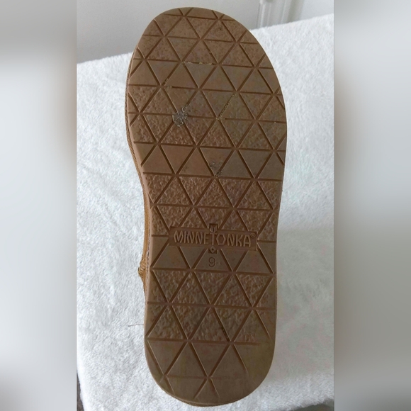 MINNETONKA BOOTS - Picture 6 of 11